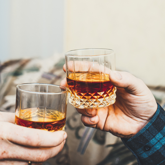 How to Order Delicious Whiskey Cocktails on World Whisky Day!